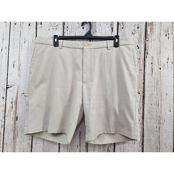GC Men's 40 Peter Millar Wrightsville Performance Short 9" Shorts Tan Khaki EUC - Picture 1 of 8
